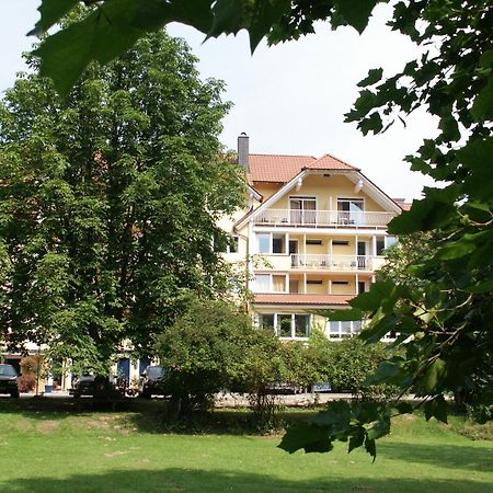 Hotel Zum Engel Mespelbrunn Bagian luar foto