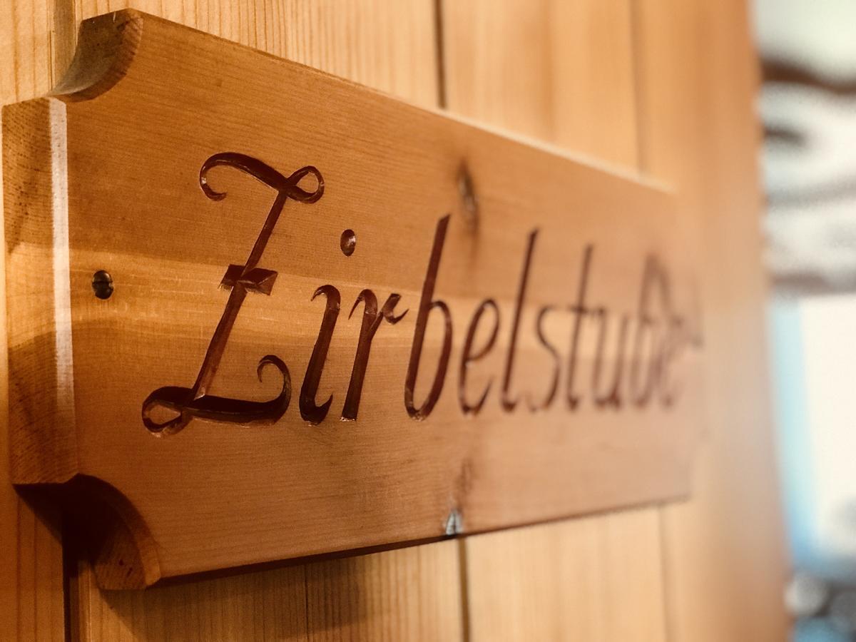 Hotel Zum Engel Mespelbrunn Bagian luar foto